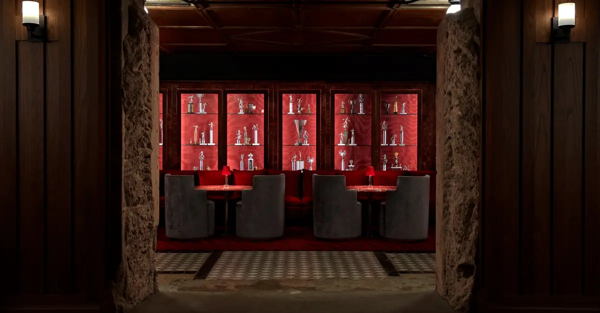 The Best Bars in Washington DC: a Bank Vault, 2,700 Whiskeys and Free Cheez-Its (2026)