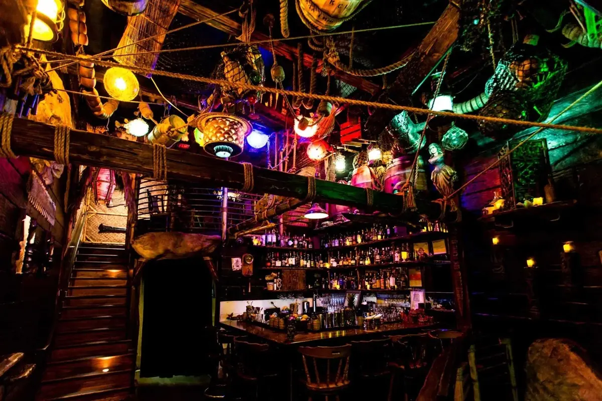 San Francisco Tiki Bars: Indoor Rain, a Jet Fuselage and 1,300 Rums (2026), San Francisco, California